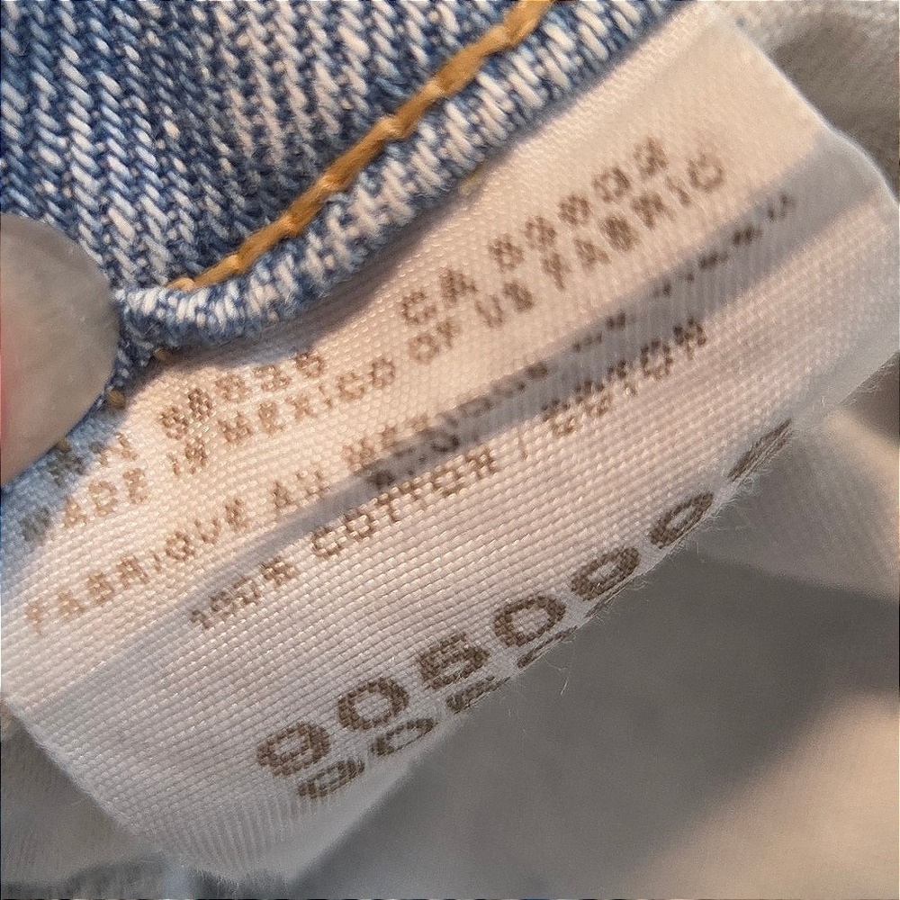 Vintage Cabela's Jeans 33x30 Light Wash Denim Relaxed Straight Leg Made In USA - Picture 4 of 10